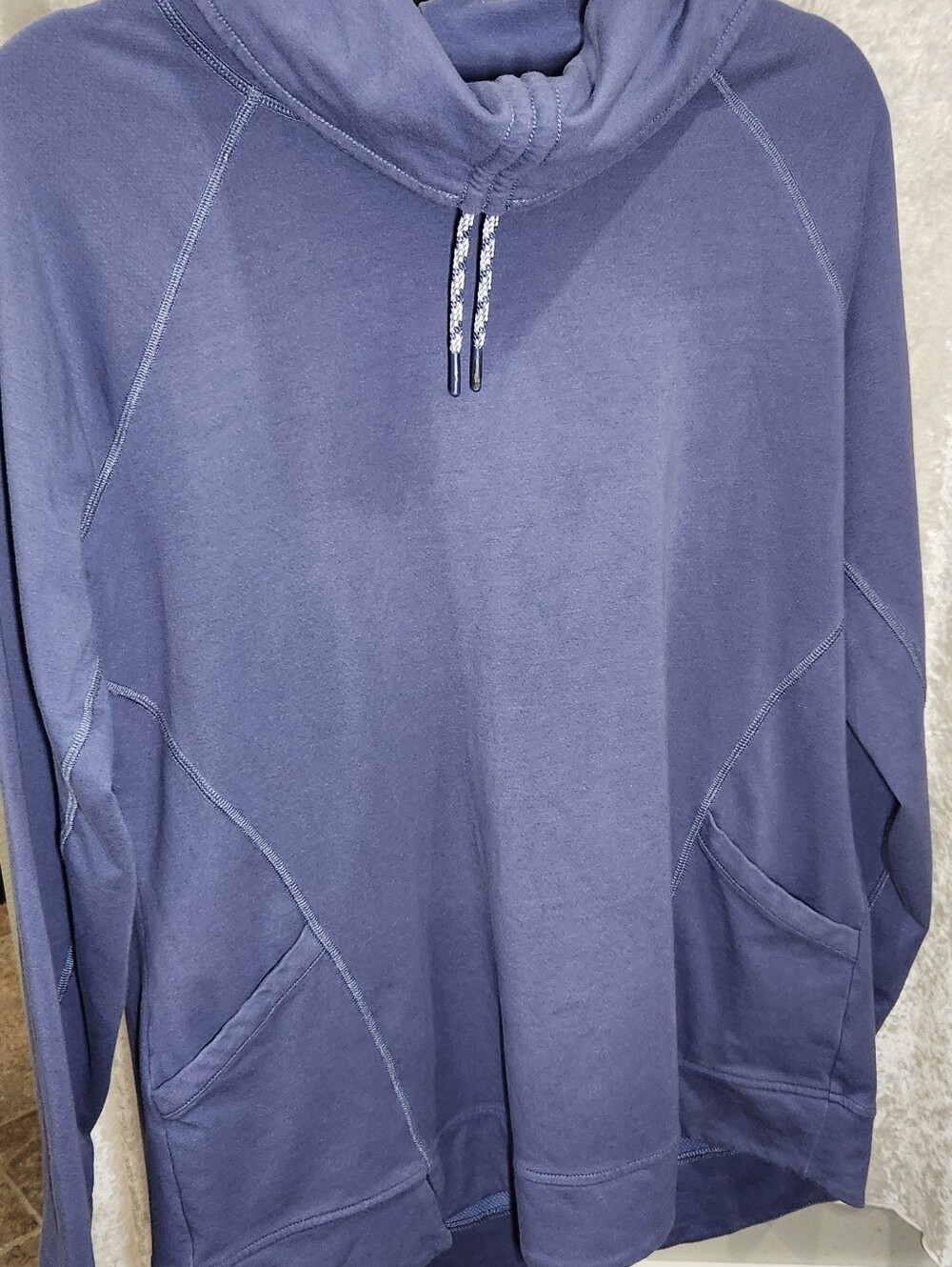 L.L. Bean Women's Blue Purple Cowl Neck Sweatshirt Sz L